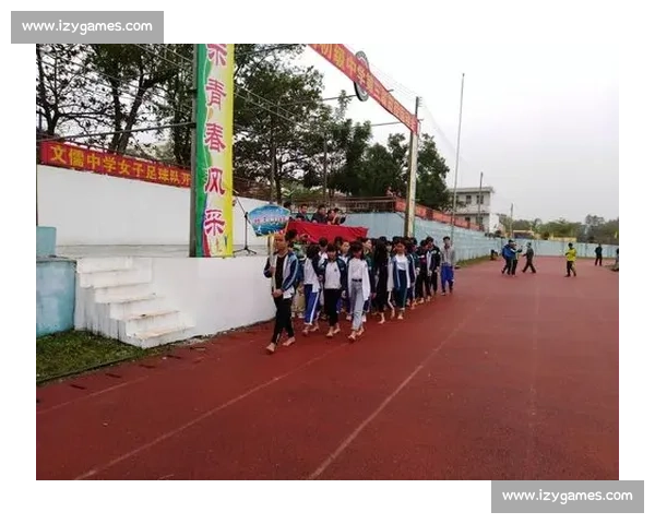 从小培养体育精神，这届家长太卷了！